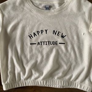 Graphic crop sweater.